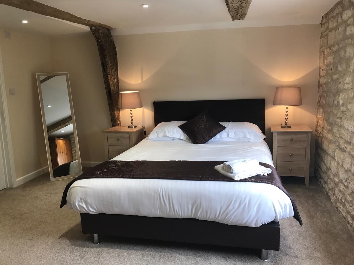 Bed and Breakfast The White Hart Frocester Екстер'єр фото